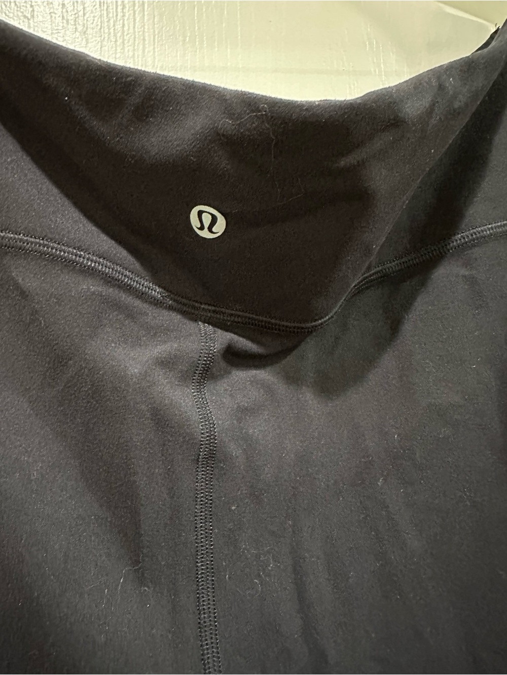Lululemon Align Split Flares Black Size 20. Like new condition - Picture 4 of 6